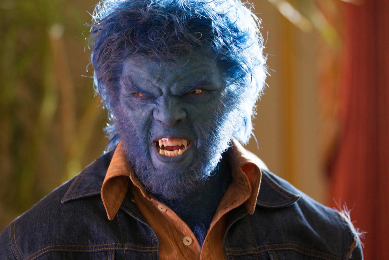 X-Men: Fênix Negra | Nicholas Hoult diz que adoraria voltar a interpretar seu personagem em crossover com os Vingadores!